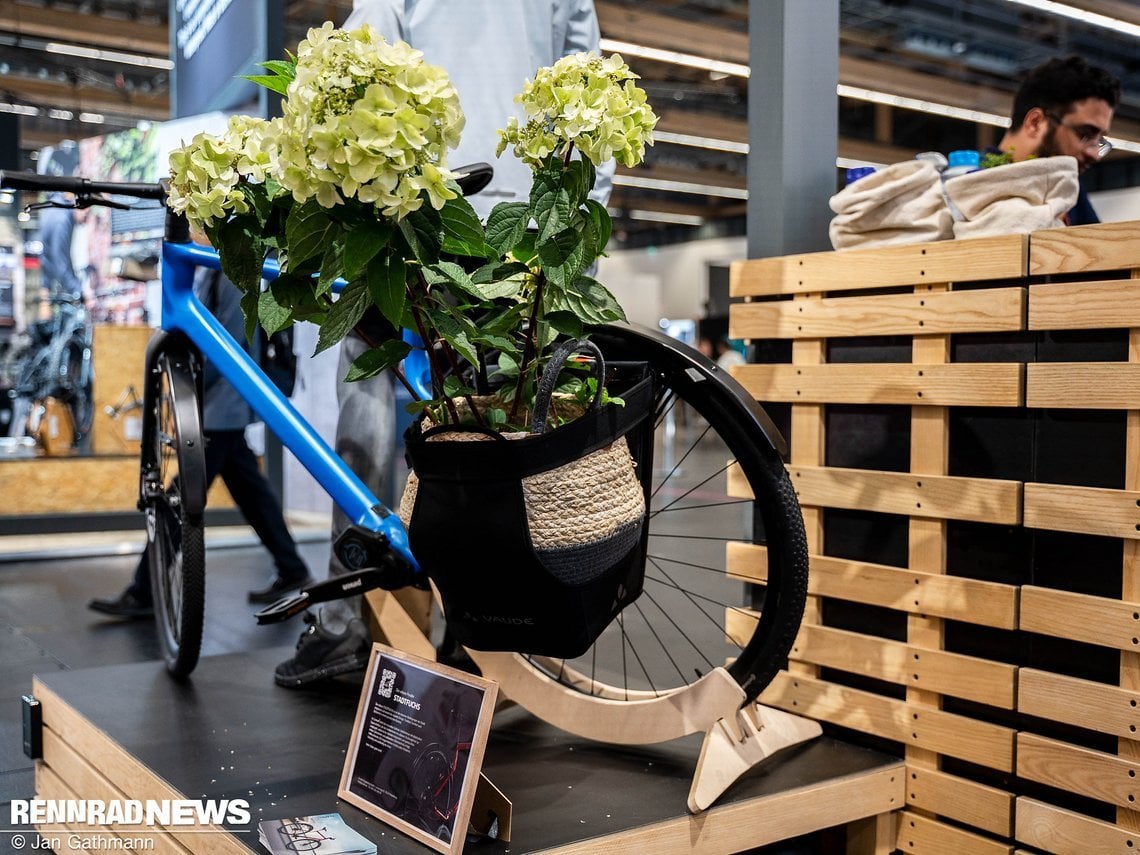 Einen ganzen Blumenstrauß an Neuheiten gab es bei Vaude ... wie etwa die Urban Cargo.