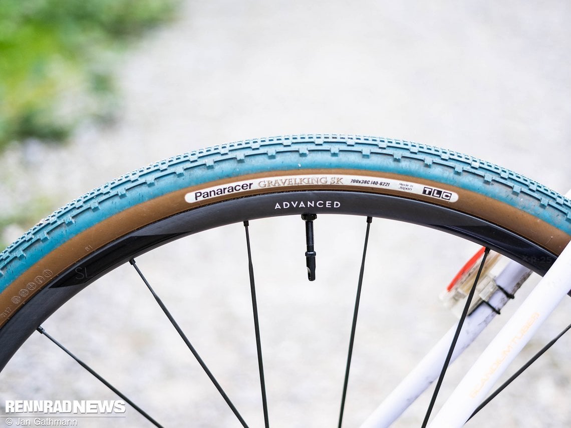 Der Panaracer Gravel King SK Reifen war leicht tubeless zu montieren.