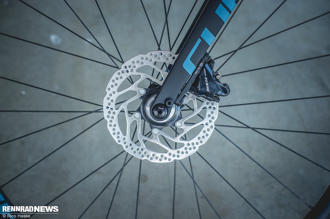 Die neue Shimano 105 Flat Mount Discbremse