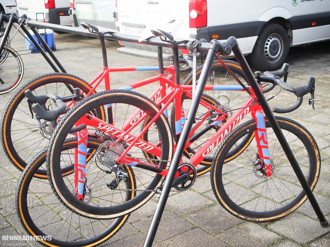 Specialized Crux Team-Bikes im spanischen Camp