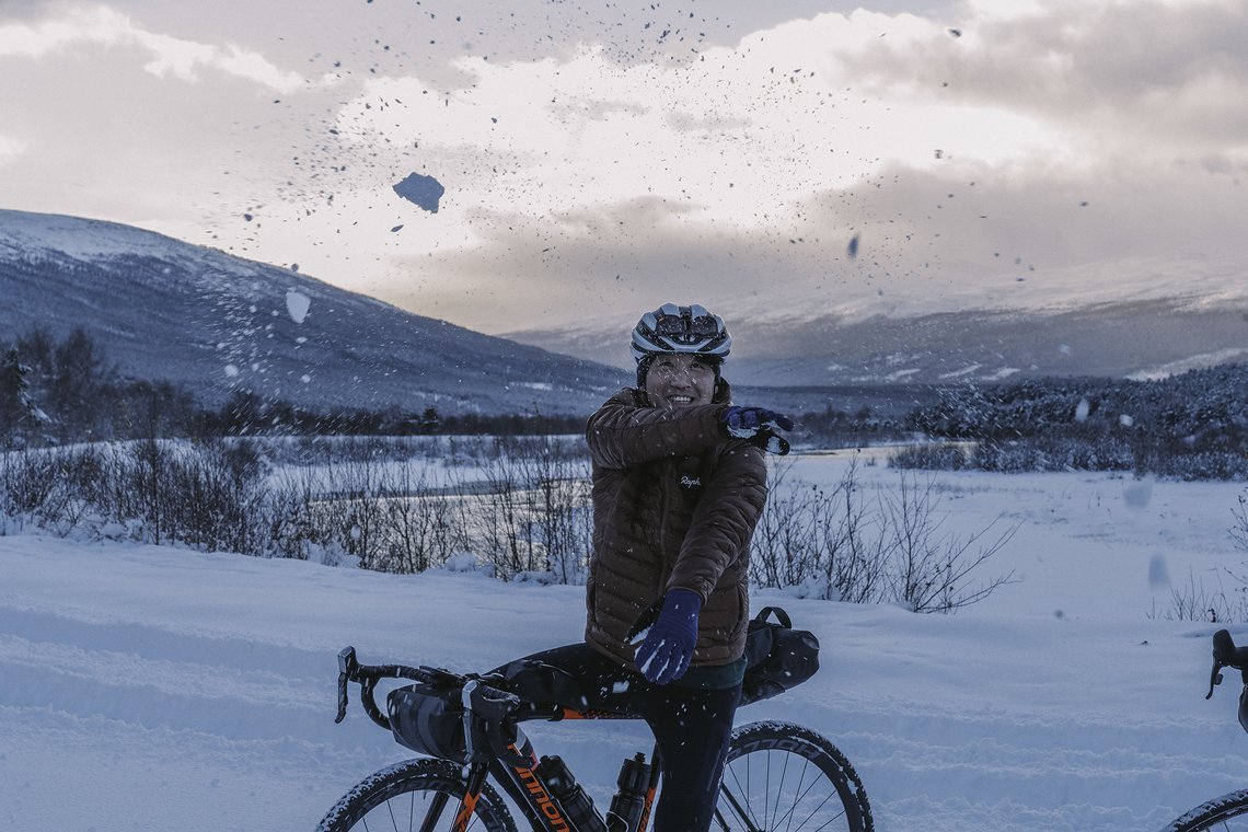 Wer keinen Spaß am Rennradfahren im Schnee hat, kann in diesem Jahr erstmals Festive 500 Kilometer auch auf Zwift sammeln