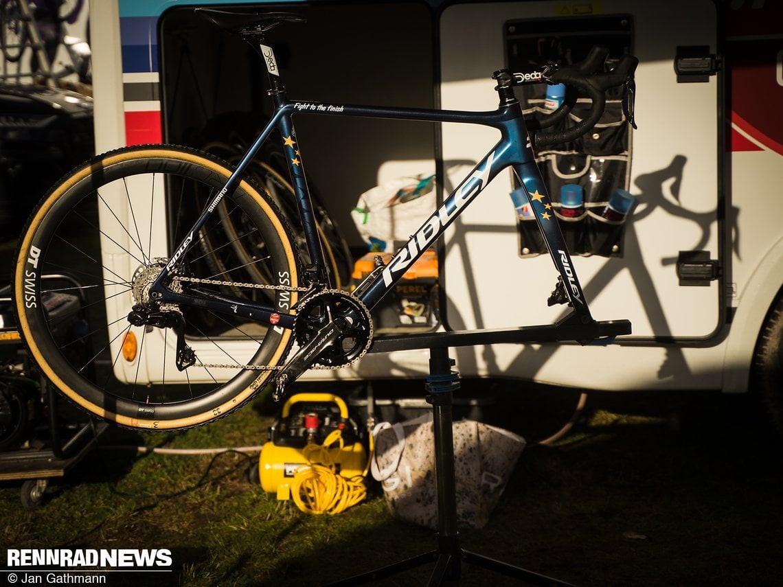 Der Belgier Michael Vanthourenhout hat ein Ridley X-Night in Europameister-Lackierung.