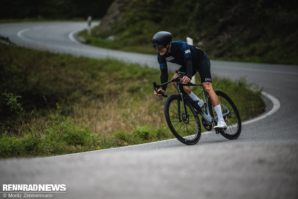 Das Propel SL glänzt mit einem messerscharfen Handling, das von einer erfahrenen Hand im Lenker profitiert.