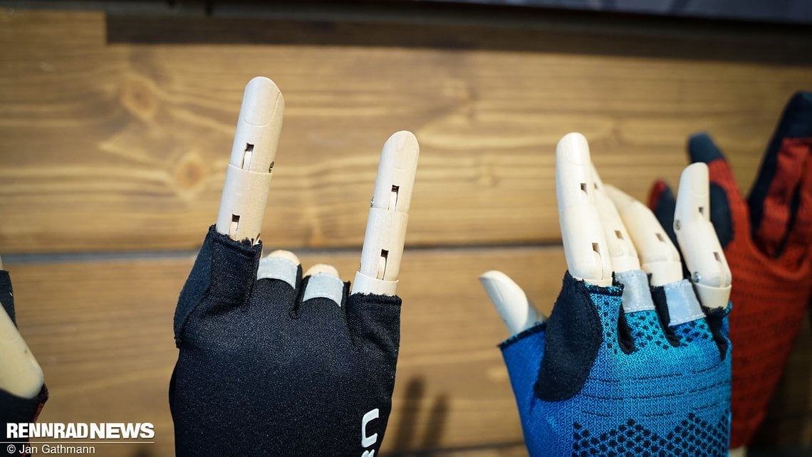 Giro Xnetic Kurzfinger Handschuh – der Strick außen soll die Flexibilität erhöhen