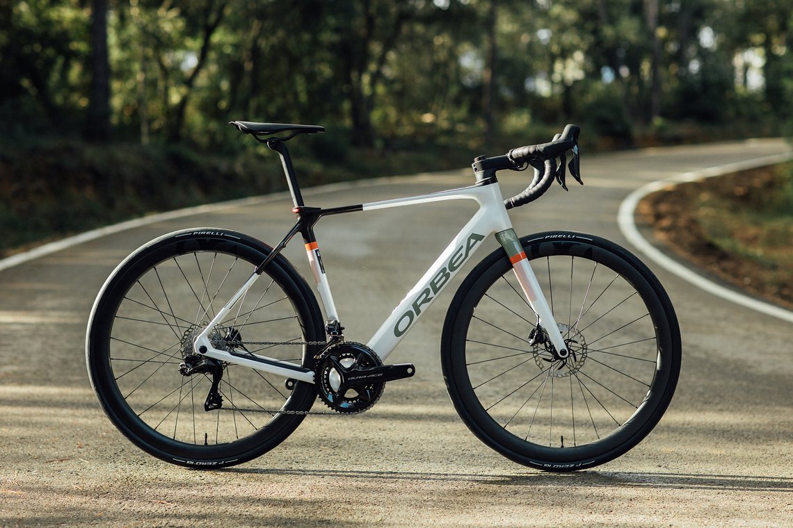 Auf den ersten Blick ist das Orbea Gain mit Mahle Nabenantrieb nicht als E-Rennrad zu erkennen