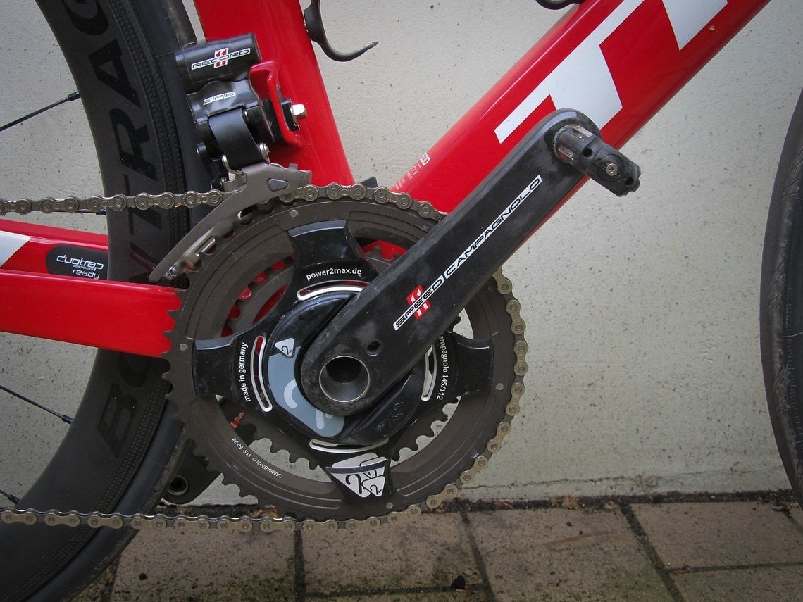 Der Powermeter an der Record Kurbel kommt von Power2Max