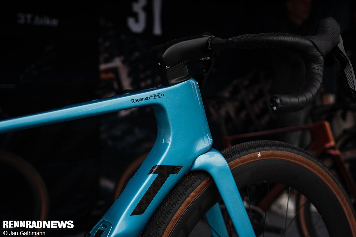 Am Rahmen blieb nichts beim alten – die „Nase“ reckt sich weiter in den Wind.