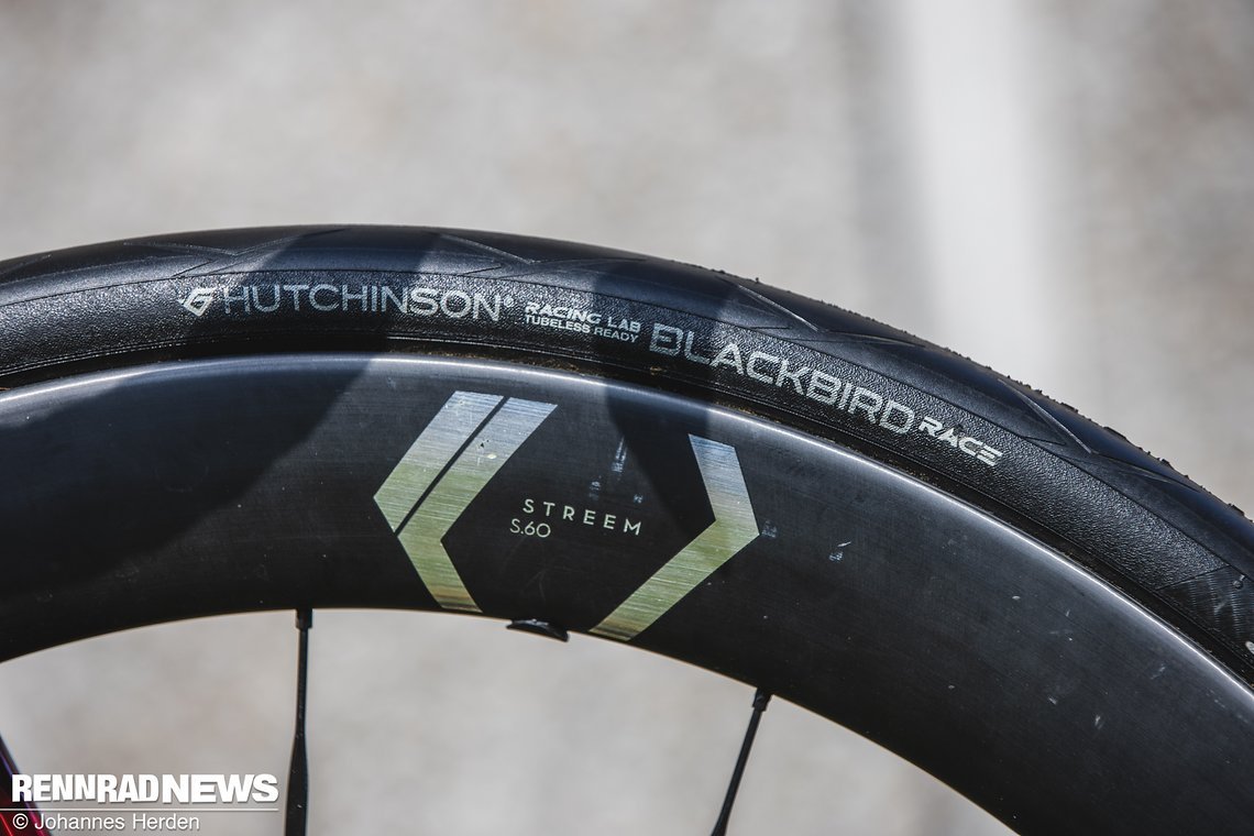 Newmen Advanced Streem Vonoa Laufräder in 60 mm vorne und…