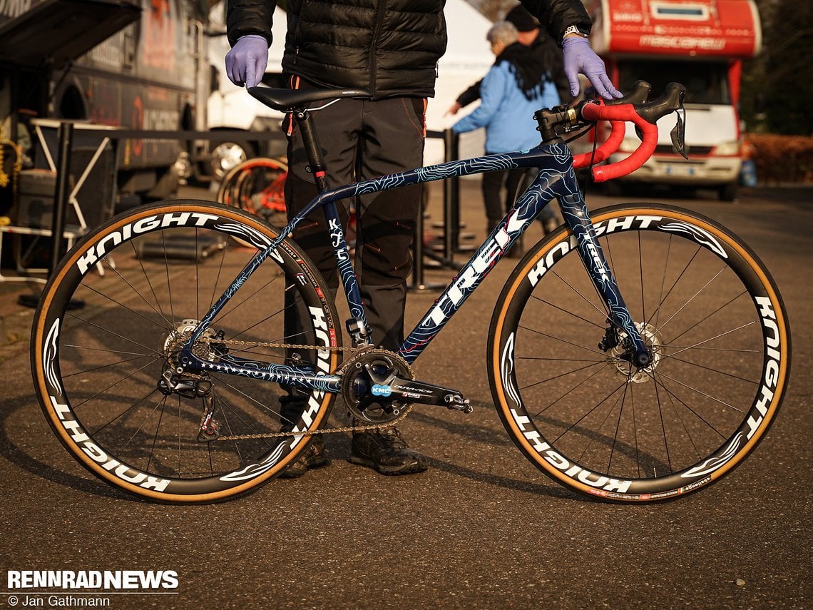 Weltcup-Premiere in Hoogerheide: Kathie Comptons neues Trek Boone