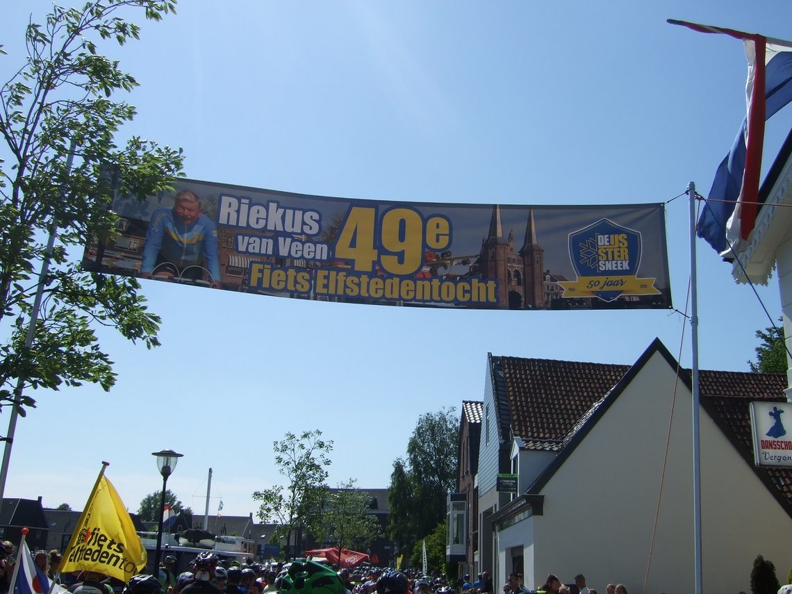 Begrüßungsbanner für einen einheimischen Fahrer 2018