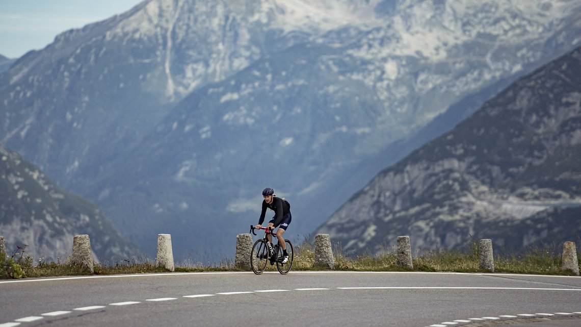 Auf dem leichten Rad fühlt es sich einfach besser an, sich Kilometer für Kilometer nach oben zu schrauben