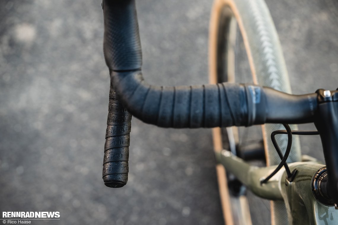 Das SQlab Lenkerband passt hervorragend zum neuen Gravel-Lenker.