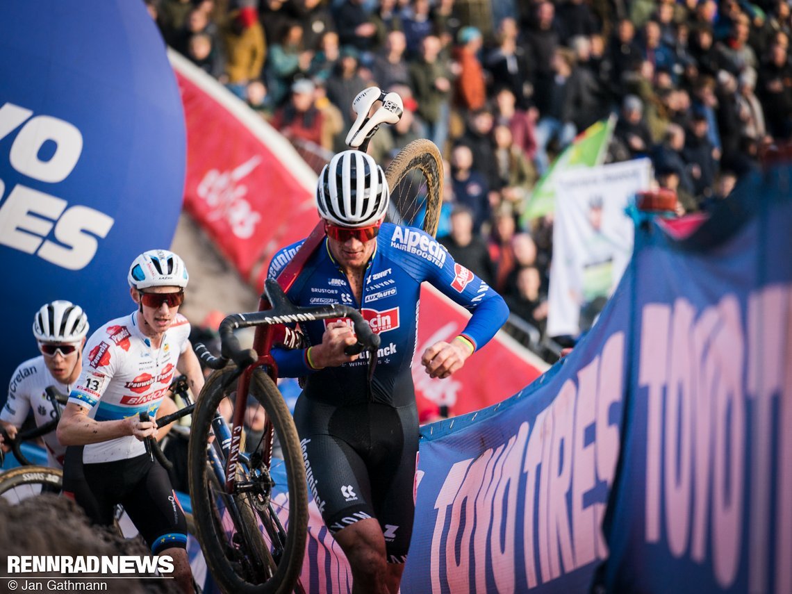 Mathieu van der Poel und Michael Vanthourenhout blieben dicht dran