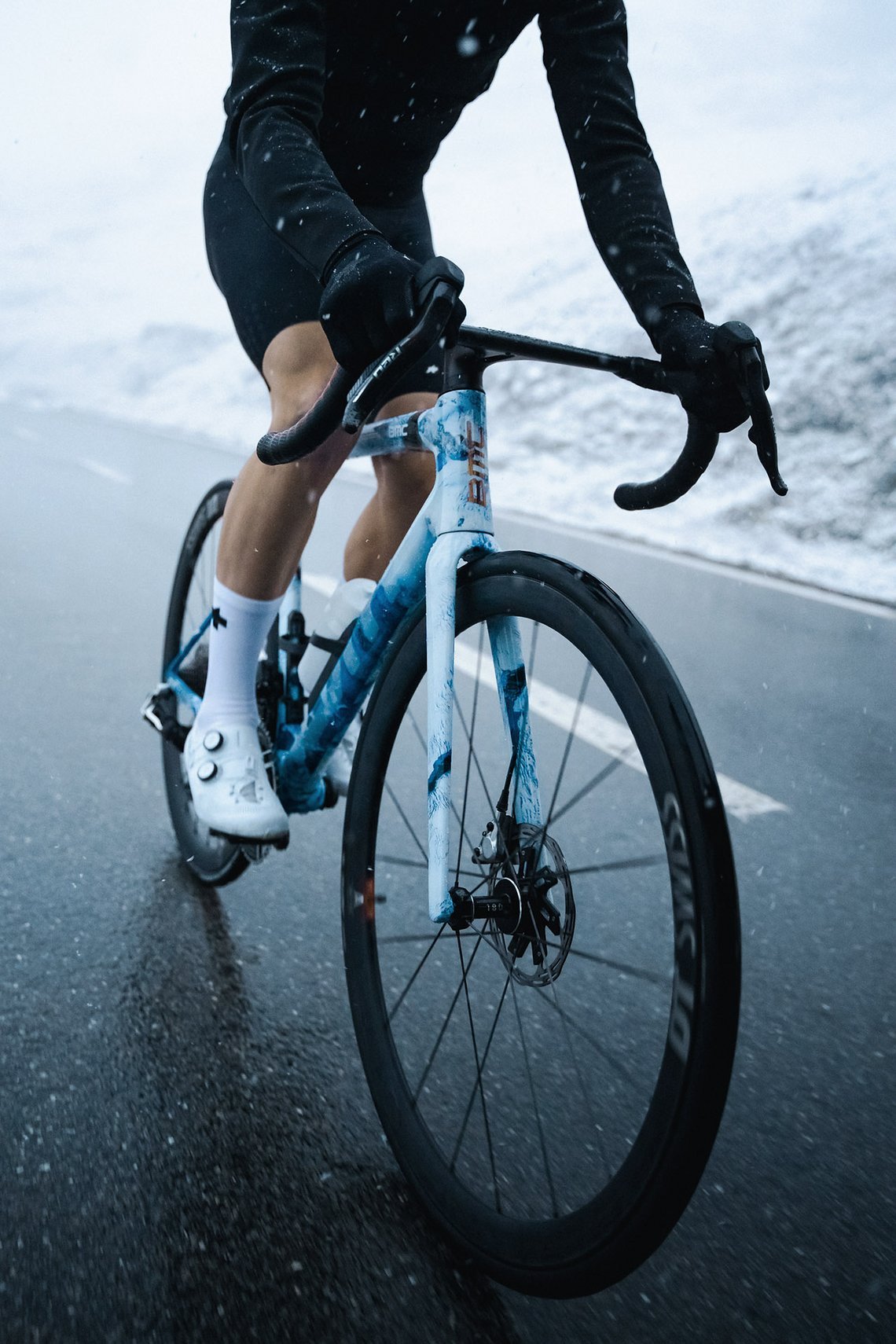 DTSwiss ARC 1100 38 CS The Lightest Way Up Action 0020 1920px