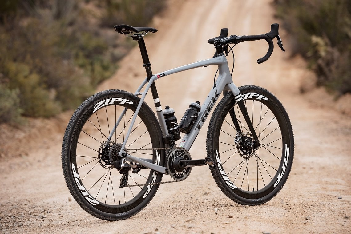 Trek Checkpoint mit SRAM Red eTap AXS