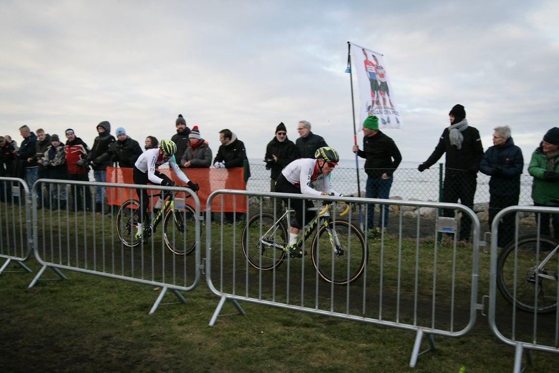 Schweizer Paarzeitfahren auf dem CX Kurs