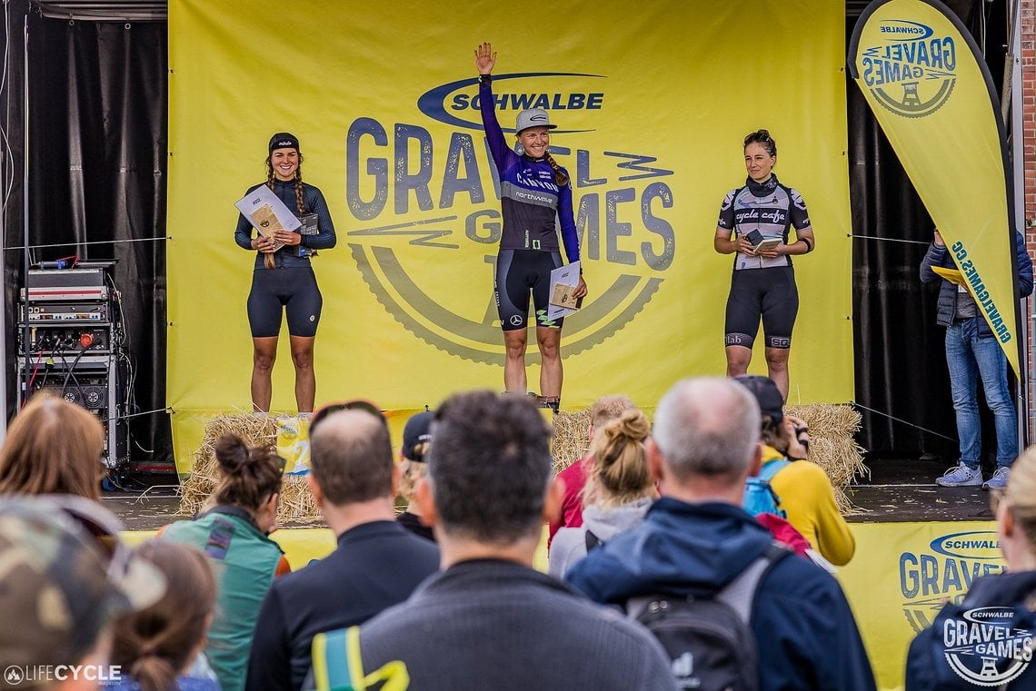 Podium der Frauen  bei den Rose German Gravel Masters Gravel