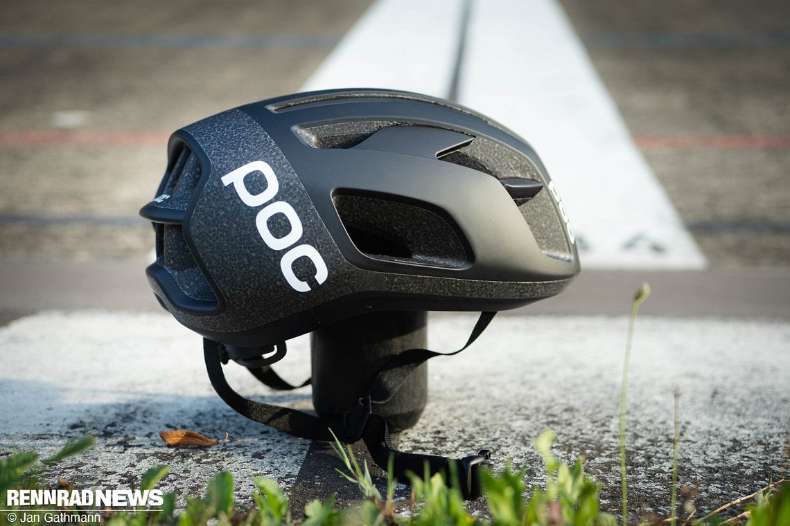 Am Heck ist die schützende EPS-Struktur offen zu sehen.