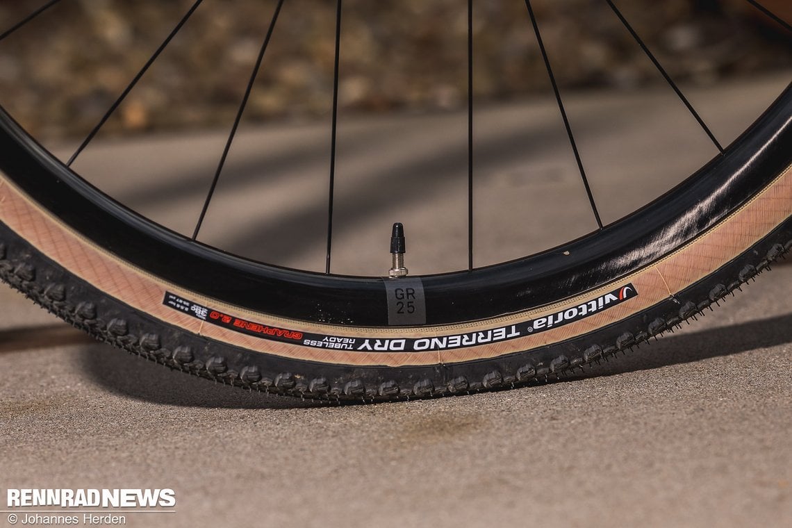 Vittoria Terreno Dry Reifen für schnelles Rollen auf gemischten Terrain.