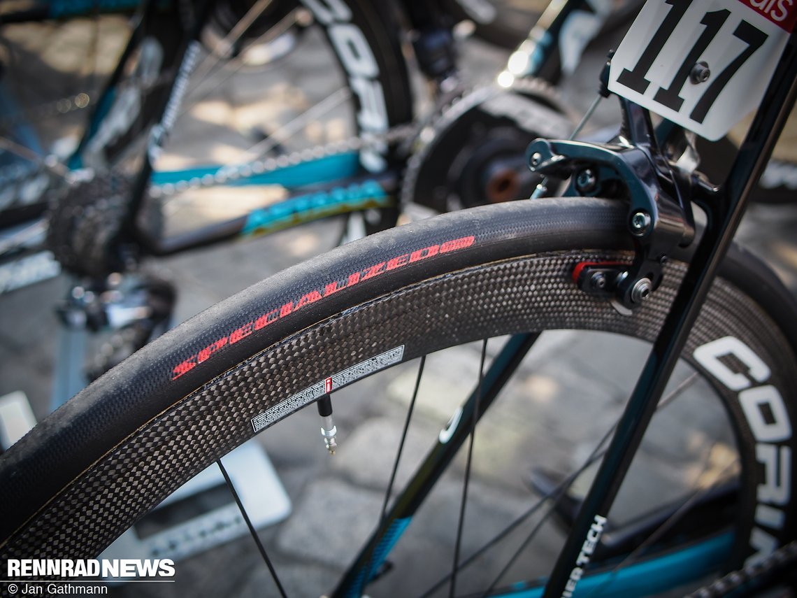 Specialized Schlauchreifen bei Astana