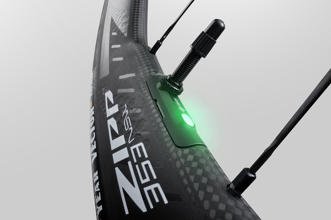 Auch hier ist der integrierte AXS-Luftdrucksensor mit LED verbaut.