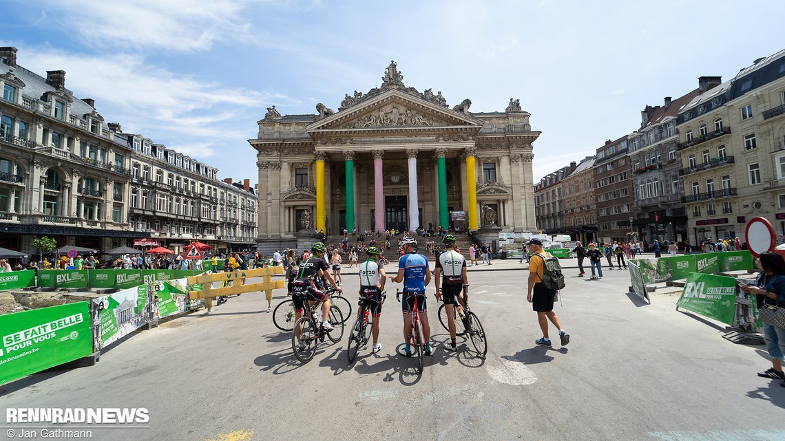 Die Börse im Tour Dress