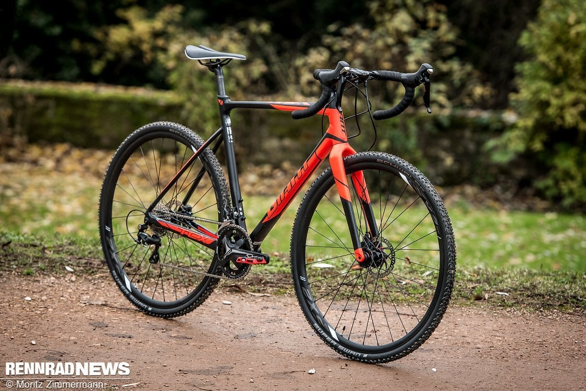 Giant TCX SLR2 2018: 1.299 EUR – 10,04 kg