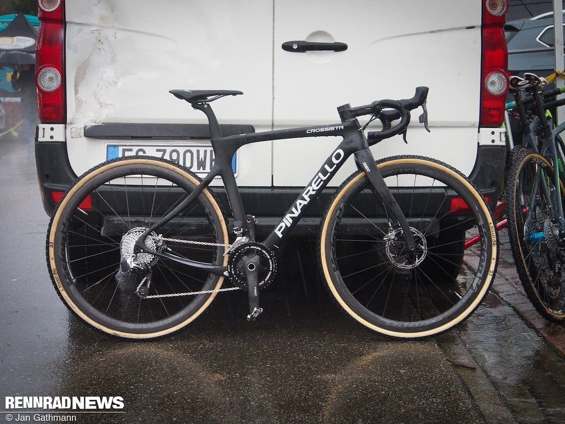 Pinarello Crossista Disc beim italienischen Team