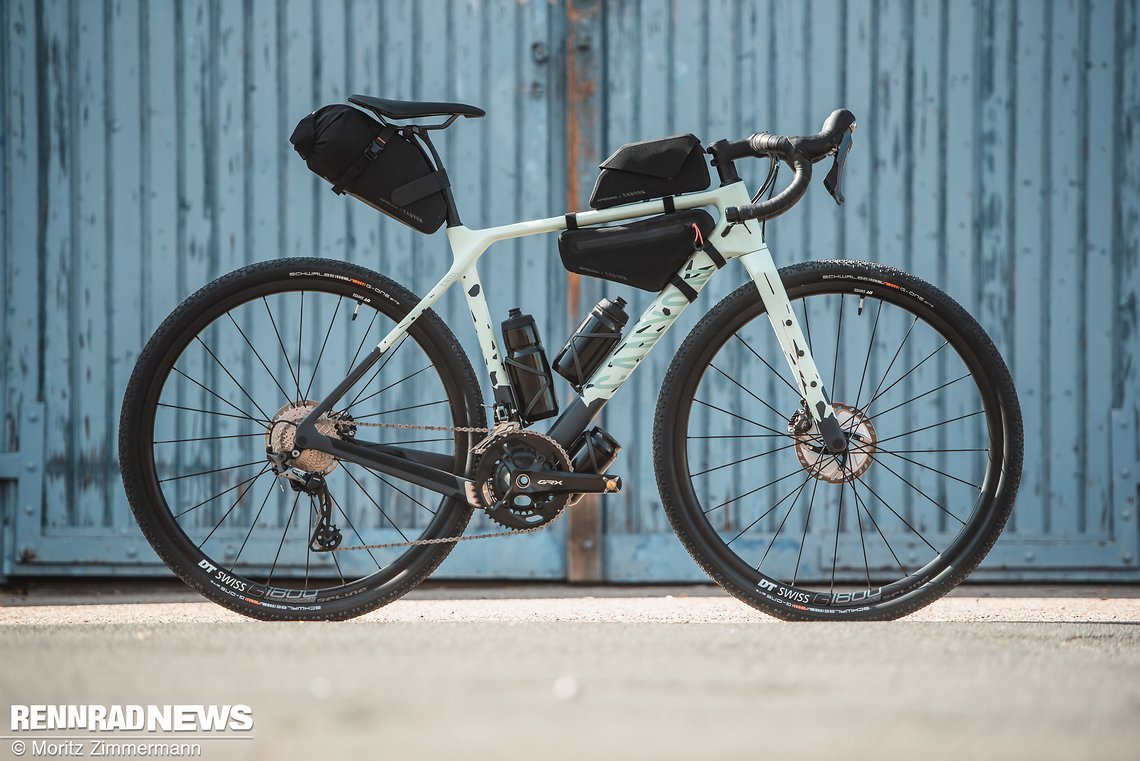 Speziell für das Grizl hat Canyon zusammen mit Apidura eine eigene, wasserdichte und leichte Taschenlinie entwickelt.