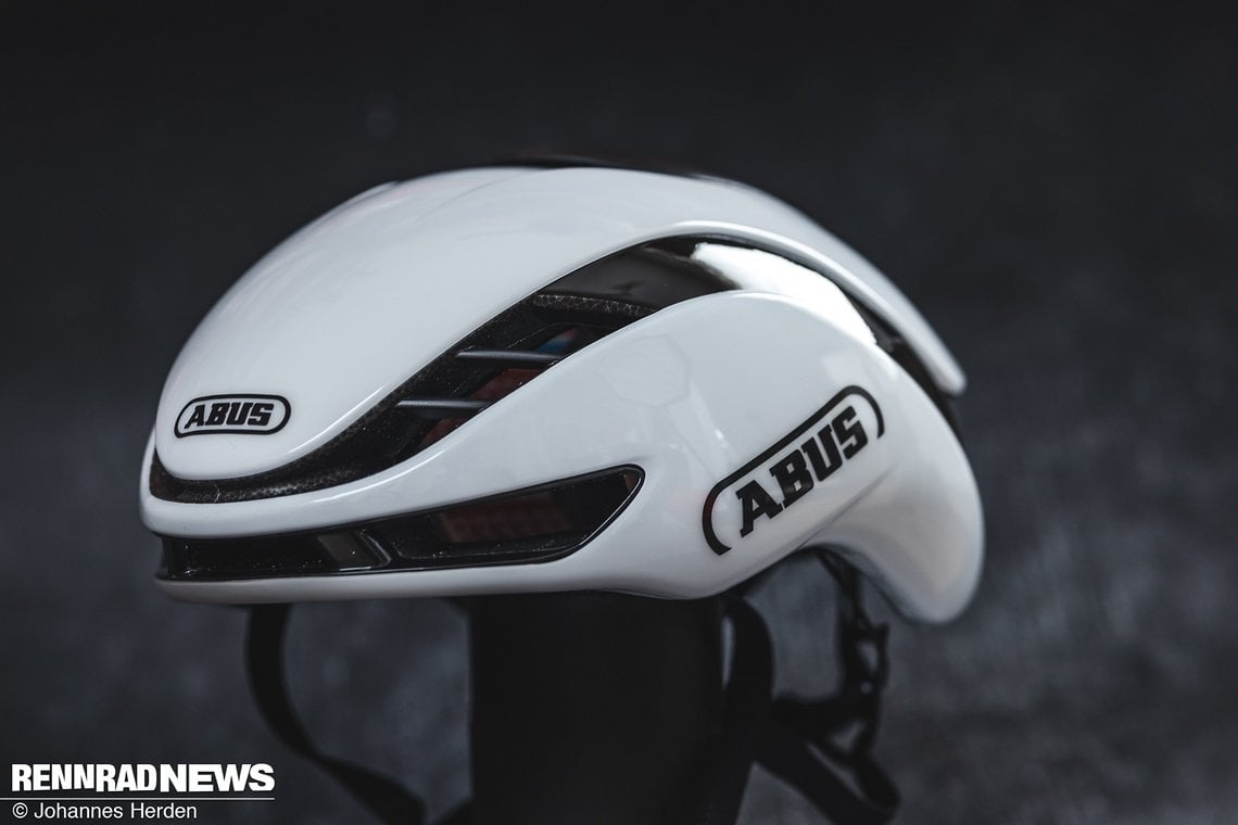 Der Abus GameChanger 2.0 ist ein Aero-Rennrad-Helm für Profis und engagierte Amateure