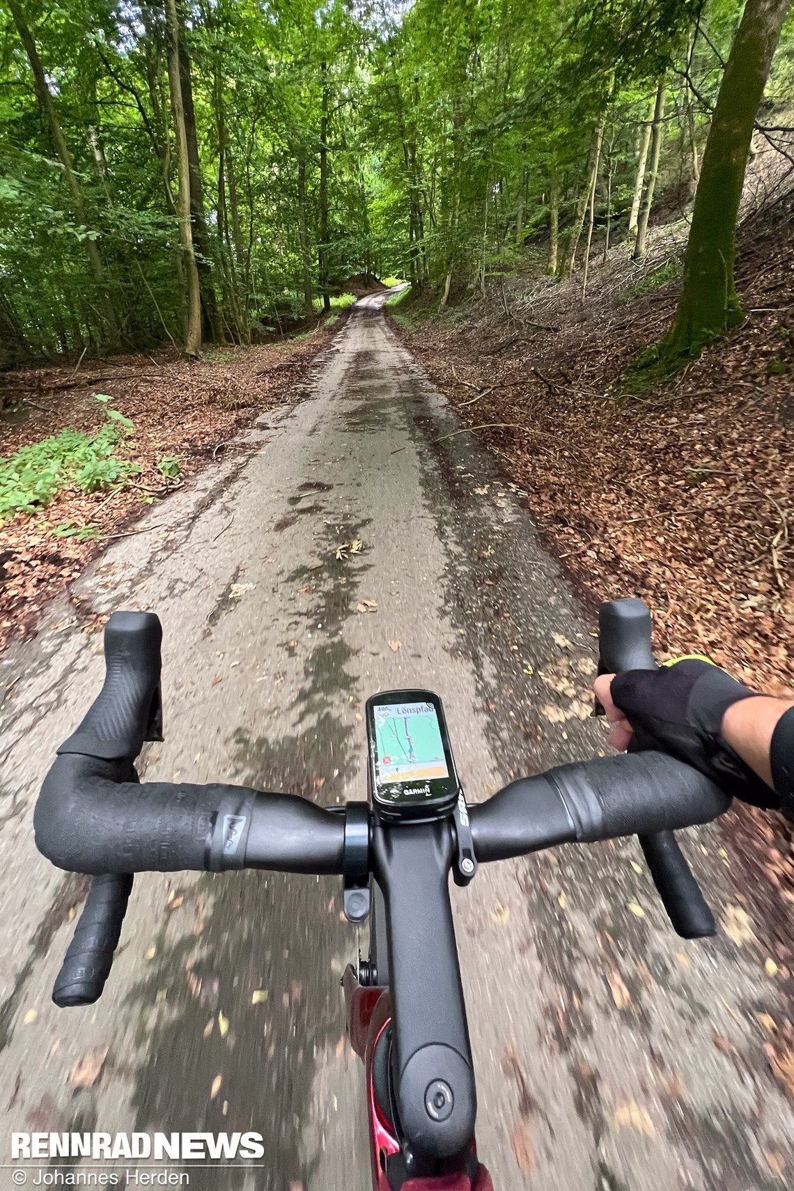 Ruppigere Feldwege mit gröberen Anstiegen.