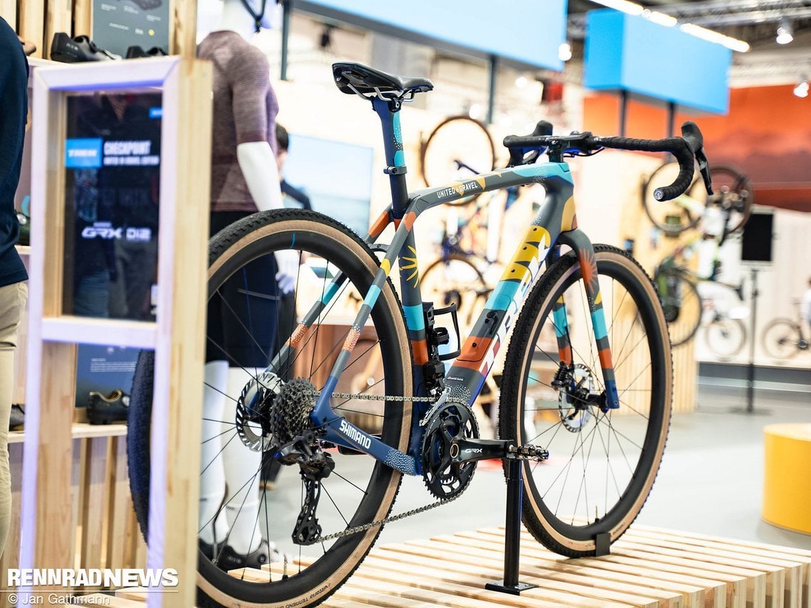 Das Trek Checkpoint SLR in Sonderlackierung schmückte ebenfalls den Stand von Shimano.