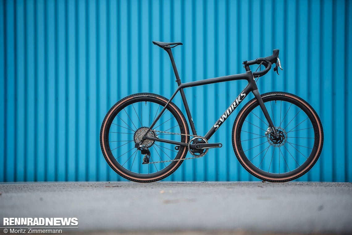 Das Specialized S-Works Crux 2022 wiegt im Serien-Trimm 7,2 kg