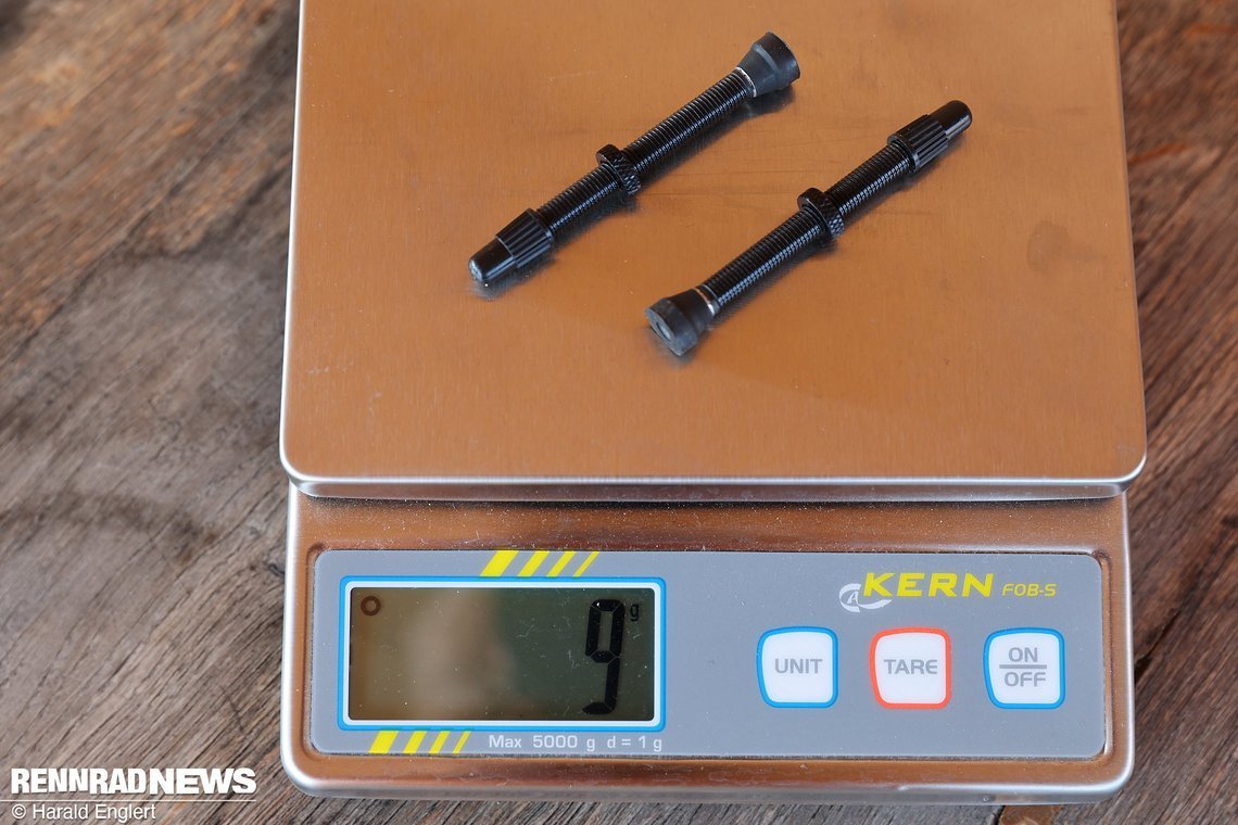 Die mitgelieferten Tubeless-Ventile wiegen lediglich 9 Gramm.
