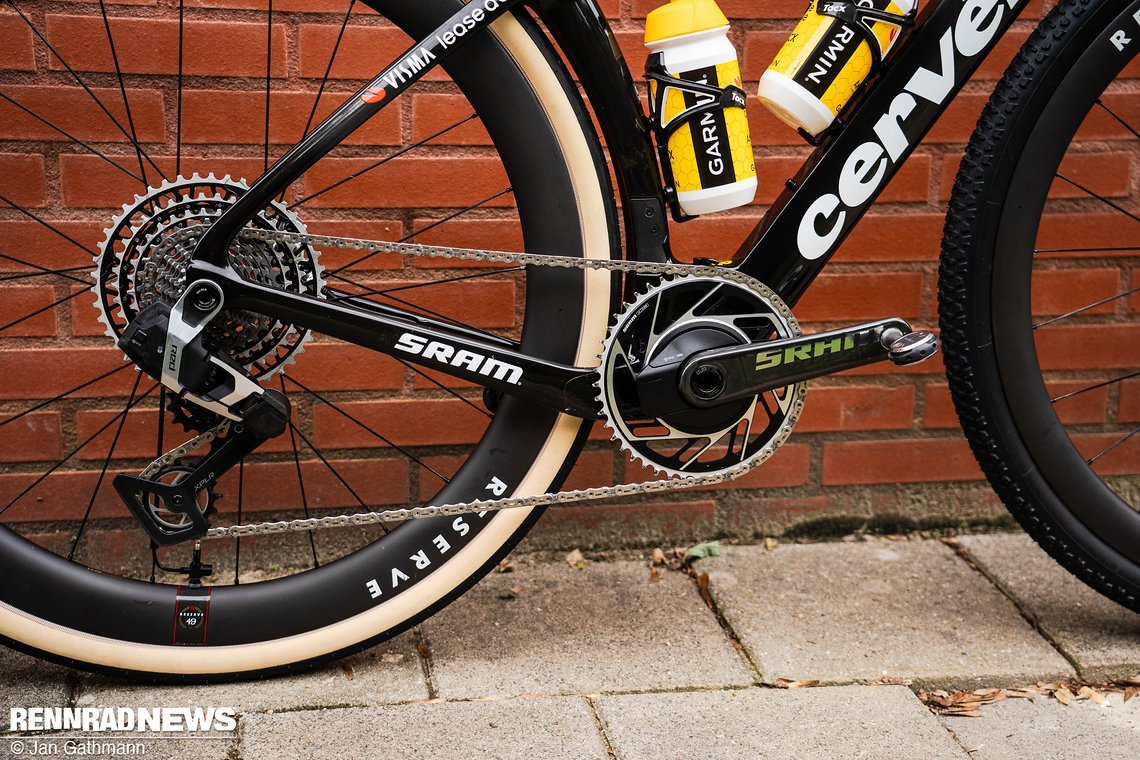 Die SRAM Red AXS XPLR stellt 13 Gänge zur Verfügung.