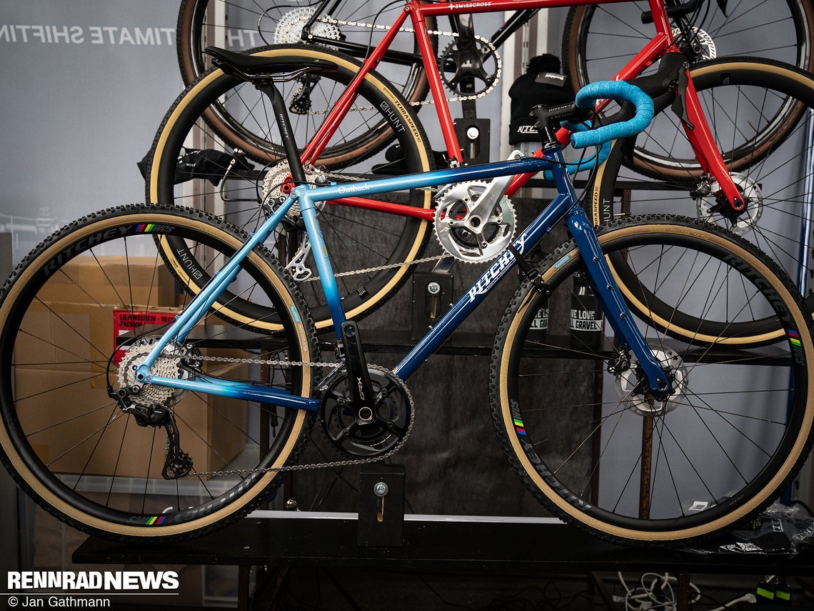 Auch eins der ersten 15 Ritchey Outback Jubiliäums-Bikes gab es  am Mütze-Stand schon aufgebaut zu sehen.