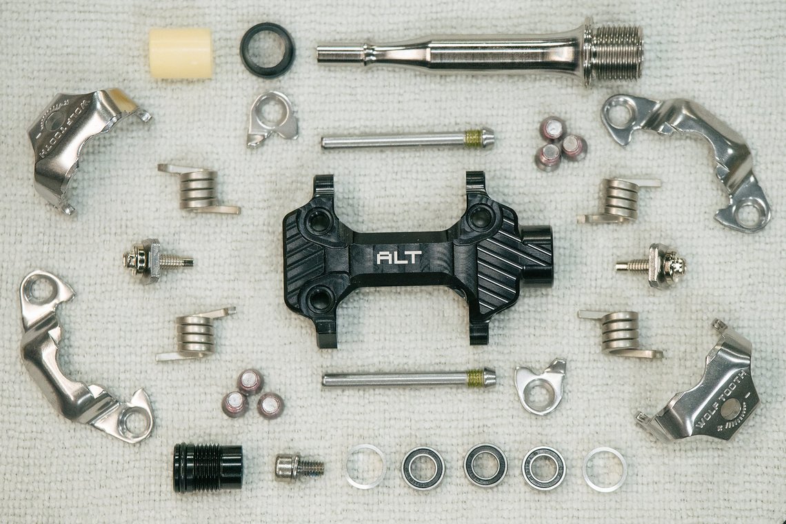 Das ALT Pedal im auseinander gebauten Zustand