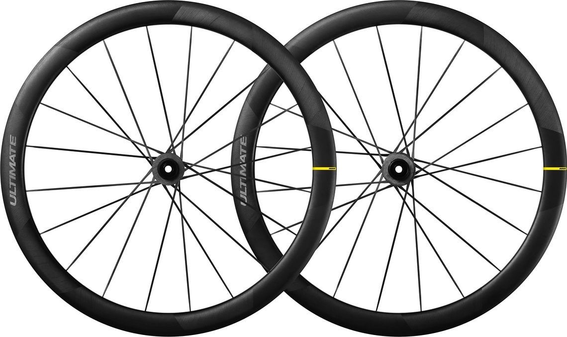 Die Felgen der Mavic Cosmic Ultimate-Laufräder besitzen im Windkanal optimierte NACA-Profile.