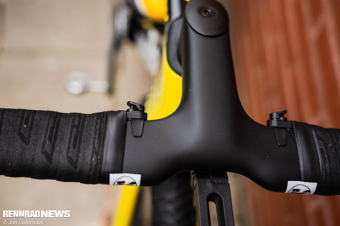 Marianne nutzt Zusatz-Blips am Oberlenker.