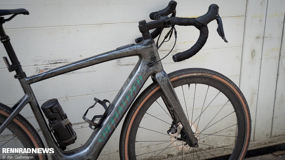 Das Gravelbike nutzt den Platz für breitere Reifen...