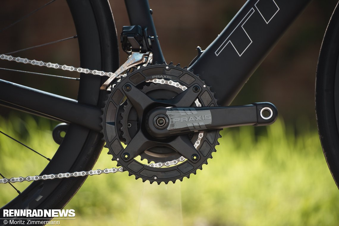 Praxis Kurbel und Shimano Ultegra Di2 Umwerfer arbeiten gut zusammen