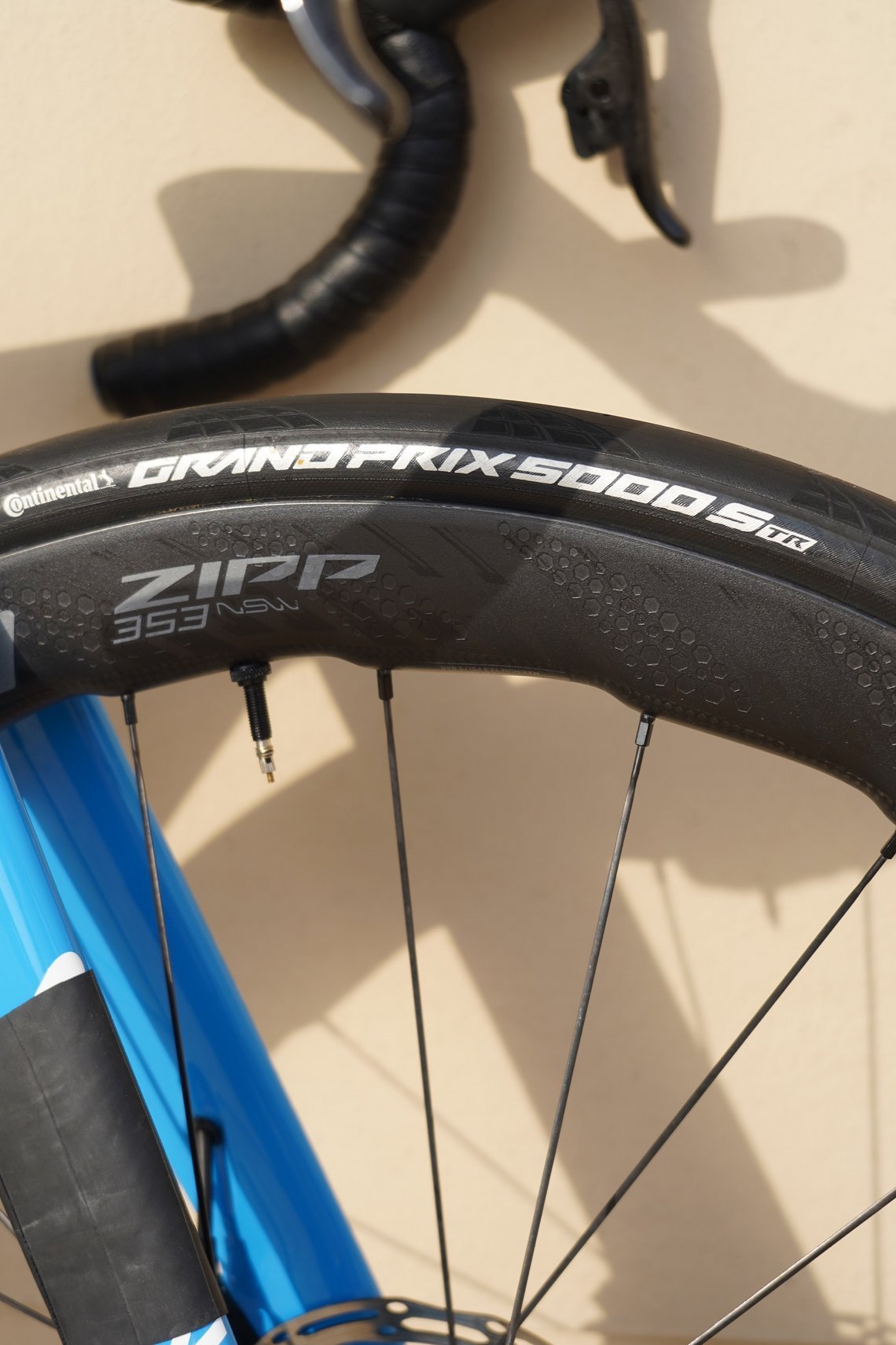 Movistar fährt Tubeless-Reifen