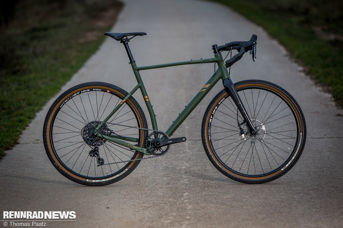 Das Drössiger Gravel Pit zählt mit 1.799 € zu den günstigeren Alu-Gravelbikes Das Drössiger Gravel Pit zählt mit 1.799 € zu den günstigeren Alu-Gravelbikes