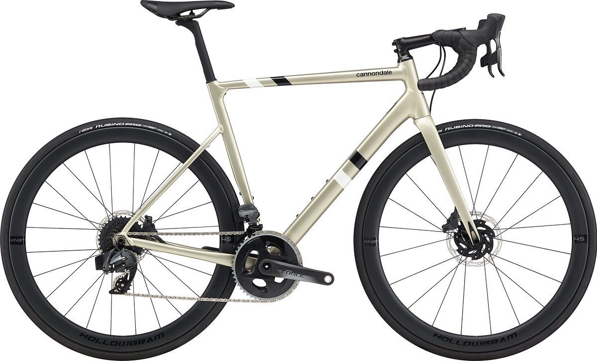 Vom Top-Modell CAAD13 Disc Force eTAp AXS gibt es zwar Fotos, es ist aber in der EU-Preisliste nicht aufgeführt. Vom Top-Modell CAAD13 Disc Force eTAp AXS gibt es zwar Fotos, es ist aber in der EU-Preisliste nicht aufgeführt.