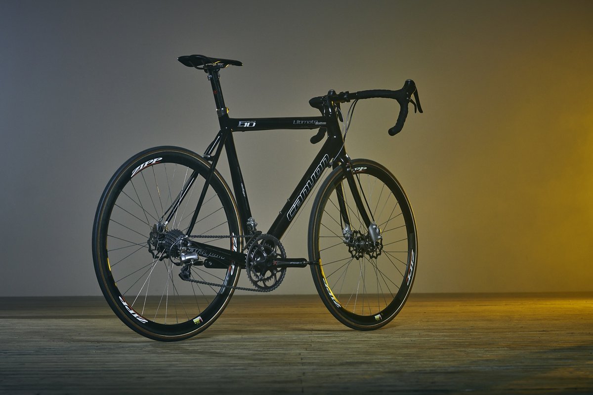 Mit dem Projekt 6.8 stellten Christian Smolik und Canyon das erste 6,8-Kilo-Disc-Rennrad auf die Räder Mit dem Projekt 6.8 stellten Christian Smolik und Canyon das erste 6,8-Kilo-Disc-Rennrad auf die Räder