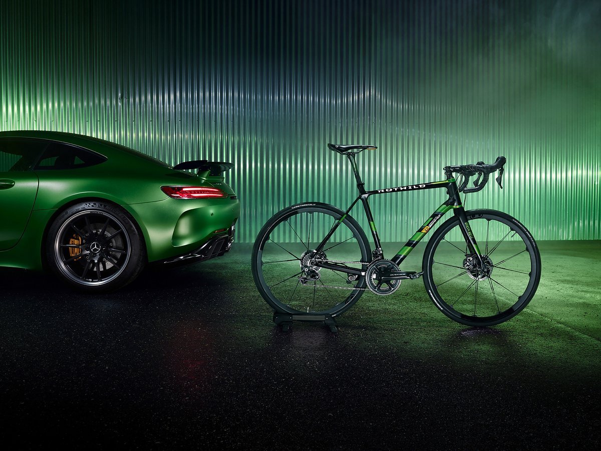 Rotwild R.S2 Beast of the Green Hell Rotwild R.S2 Beast of the Green Hell