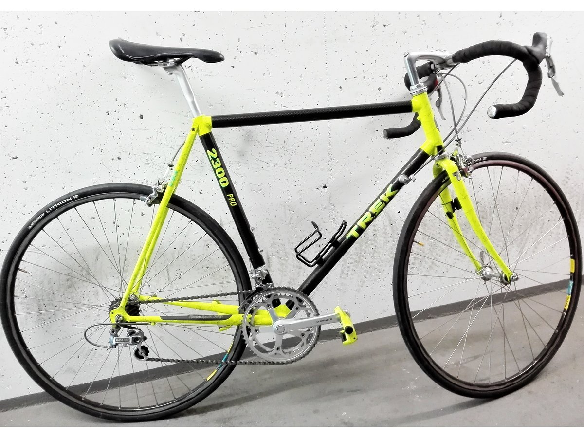 Trek 2300 pro – Shimano Dura Ace 7410 2x8-Gruppe, Look-Pedale, handgespeichte Laufräder mit Mavic-Open 4 CD-Felgen Trek 2300 pro – Shimano Dura Ace 7410 2x8-Gruppe, Look-Pedale, handgespeichte Laufräder mit Mavic-Open 4 CD-Felgen
