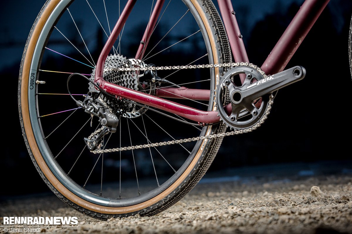 Angetrieben wird mit einer 1 x 11 Schaltgruppe von SRAM Angetrieben wird mit einer 1 x 11 Schaltgruppe von SRAM