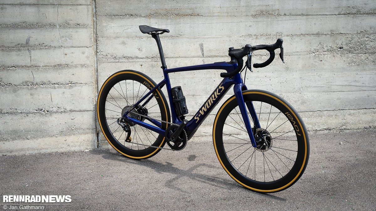 Die Founders Edition bringt dank Custom Leichtbau nur 11,9 kg auf die Waage, kostet aber auch 17.000 € Die Founders Edition bringt dank Custom Leichtbau nur 11,9 kg auf die Waage, kostet aber auch 17.000 €