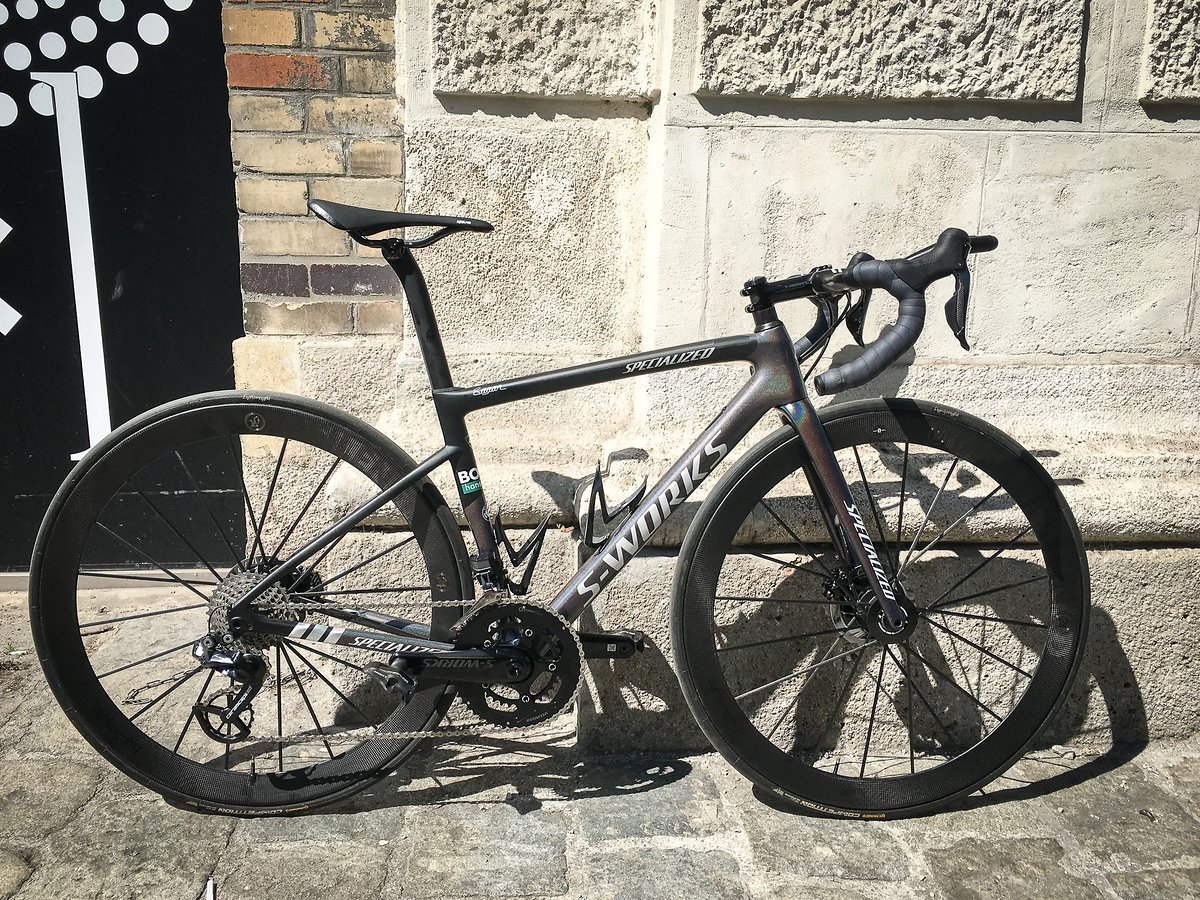 Wie Profi-Material: Specialized S-Works Tarmac SL6 Sagan mit Shimano Dura Ace Di2, Lightweight-Laufrädern Wie Profi-Material: Specialized S-Works Tarmac SL6 Sagan mit Shimano Dura Ace Di2, Lightweight-Laufrädern